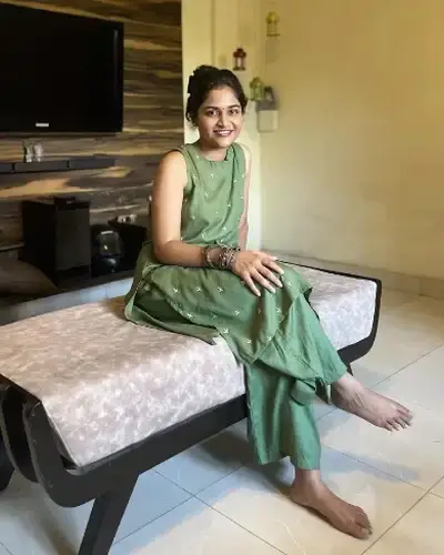 Siuri Call Girls
